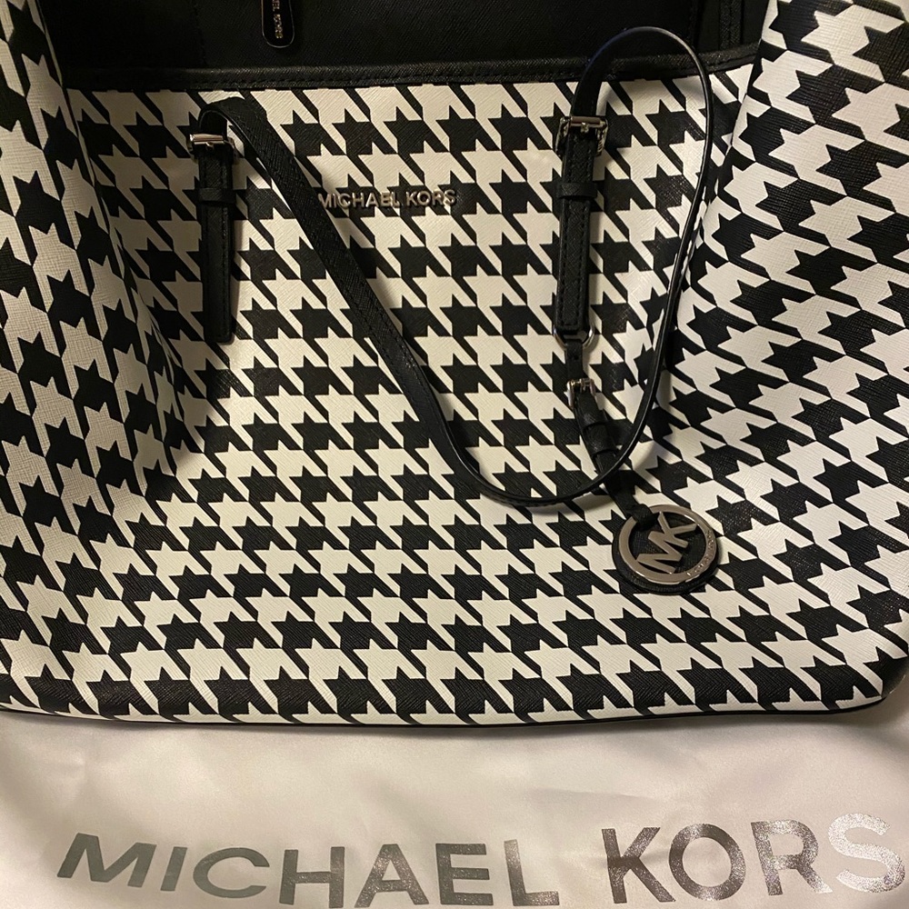 Michael Kors Houndstooth Large Tote